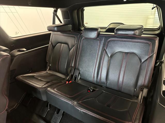 Photo of 2022 Stone Blue Ford Expedition Max
