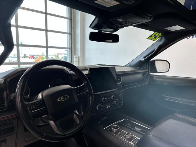 Photo of 2022 Stone Blue Ford Expedition Max