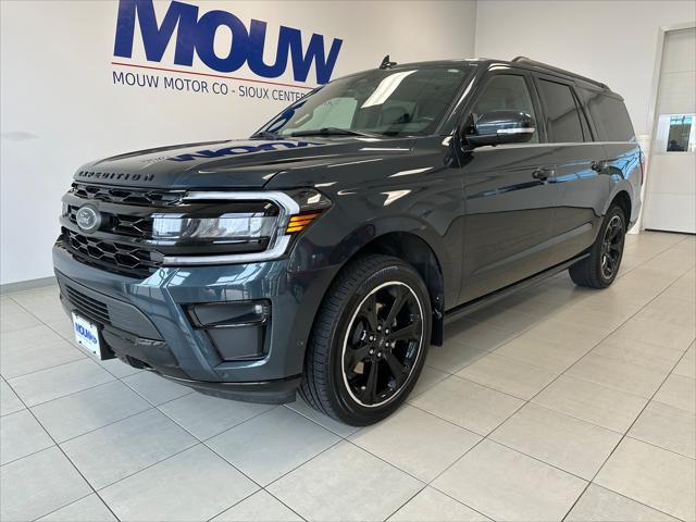 Photo of 2022 Stone Blue Ford Expedition Max
