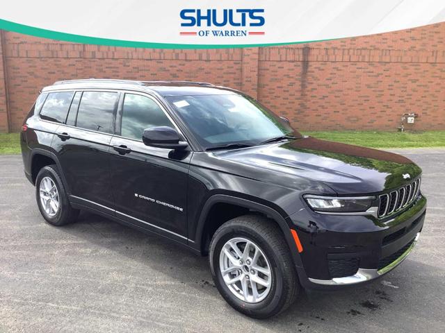 Photo of 2025 Diamond Black Jeep Grand Cherokee L