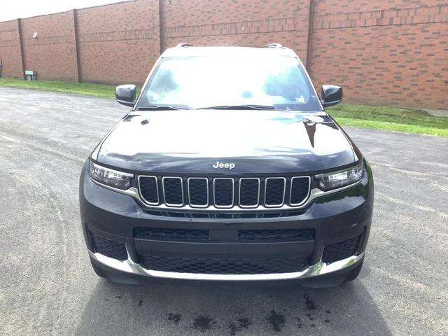 Photo of 2025 Diamond Black Jeep Grand Cherokee L