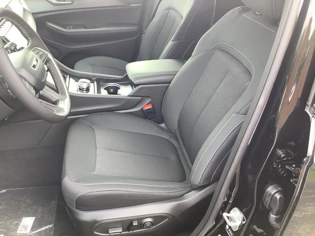 Photo of 2025 Diamond Black Jeep Grand Cherokee L