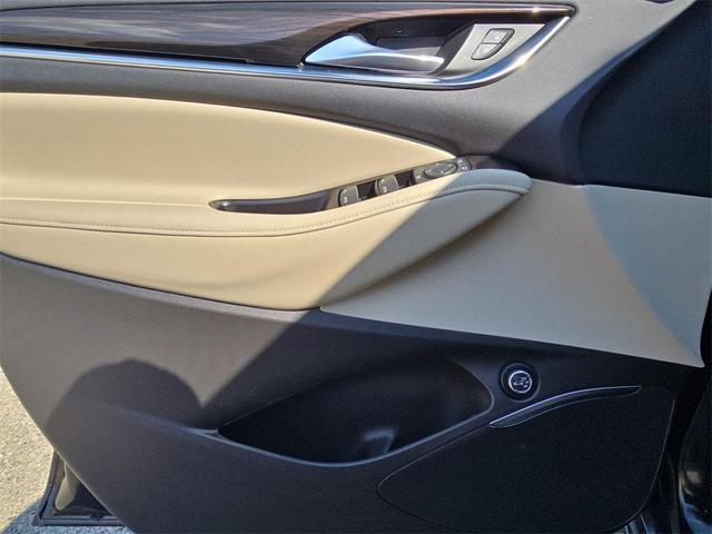 Photo of 2018 Ebony Twilight Metallic Buick Enclave