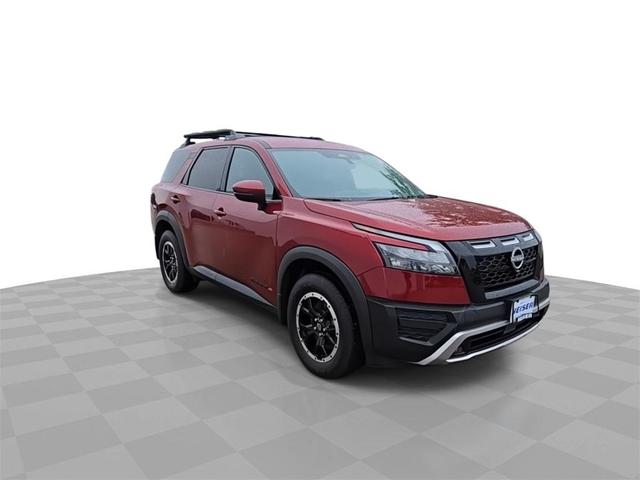 Photo of 2025 Scarlet Ember Tintcoat Nissan Pathfinder