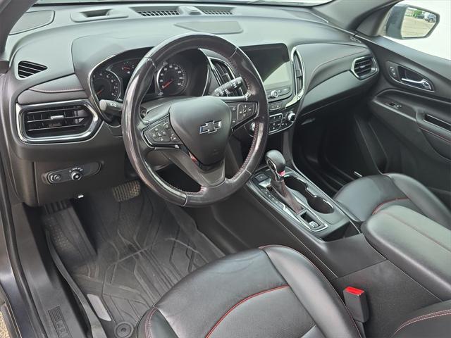 Photo of 2022 Iron Gray Metallic Chevrolet Equinox