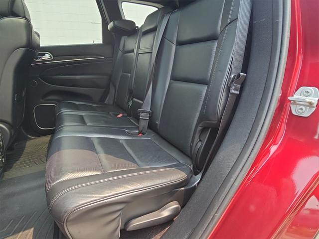 Photo of 2018 Velvet Red Pearlcoat Jeep Grand Cherokee