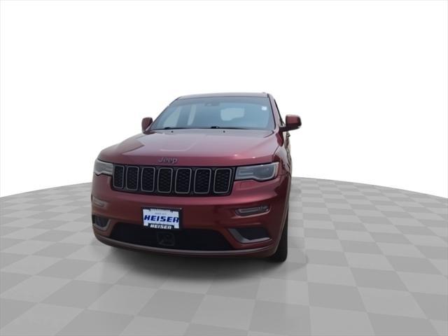 Photo of 2018 Velvet Red Pearlcoat Jeep Grand Cherokee