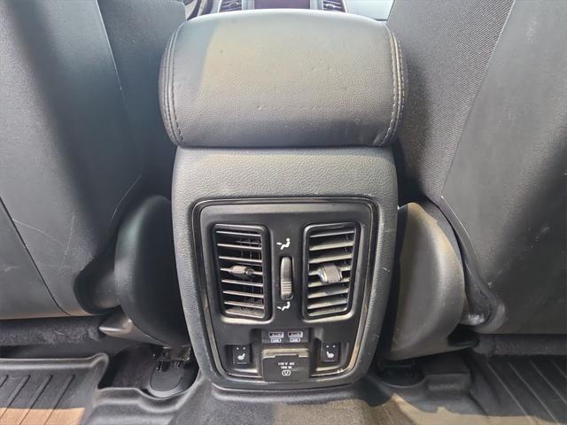 Photo of 2018 Velvet Red Pearlcoat Jeep Grand Cherokee