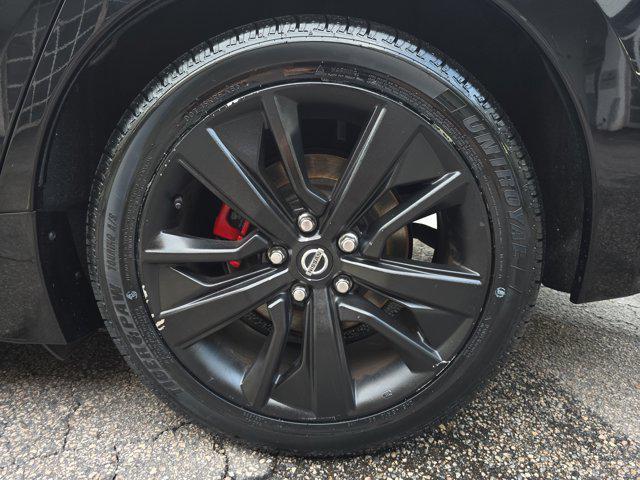 Photo of 2019 Super Black Nissan Maxima
