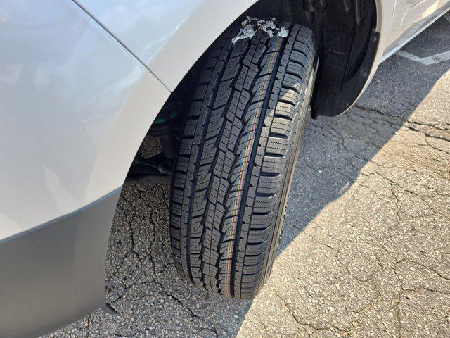 Photo of 2019 Brilliant Silver Metallic Nissan Frontier