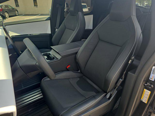 Photo of 2024 Stainless Steel Tesla Cybertruck