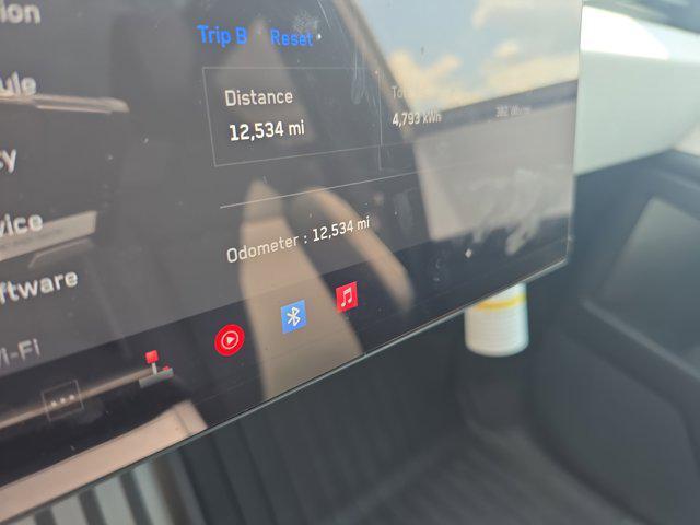 Photo of 2024 Stainless Steel Tesla Cybertruck