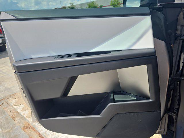 Photo of 2024 Stainless Steel Tesla Cybertruck