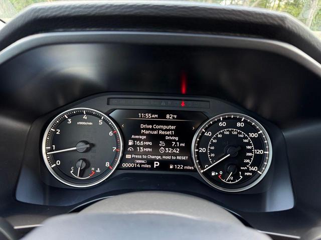 Photo of 2025 Silver Alloy Mitsubishi Outlander