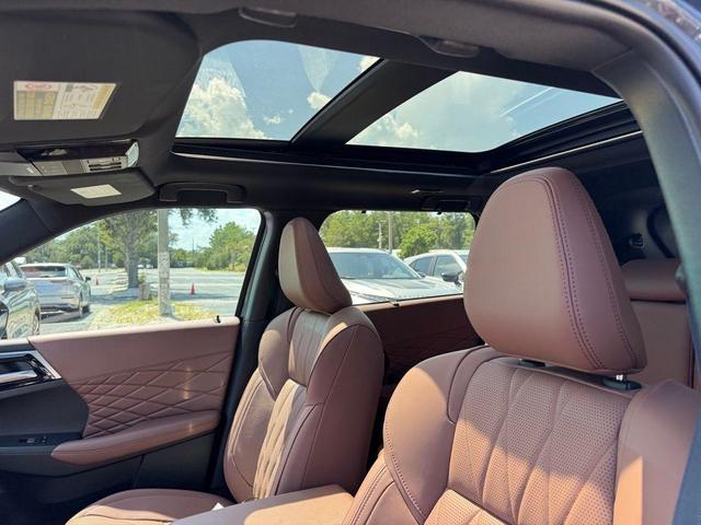 Photo of 2025 Graphite Gray Mitsubishi Outlander