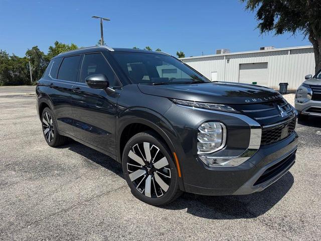 Photo of 2025 Graphite Gray Mitsubishi Outlander
