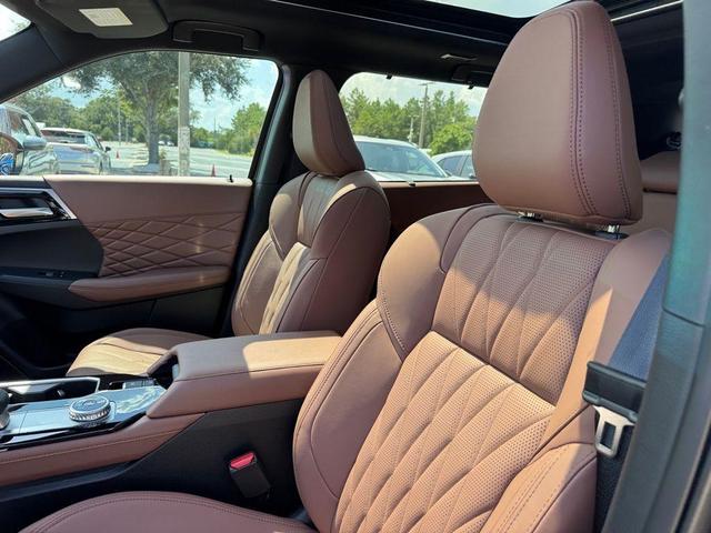 Photo of 2025 Graphite Gray Mitsubishi Outlander