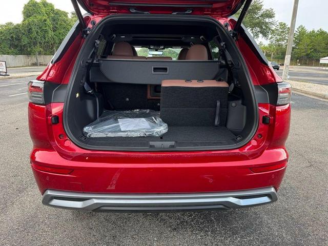 Photo of 2025  Mitsubishi Outlander