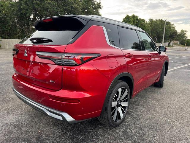 Photo of 2025  Mitsubishi Outlander