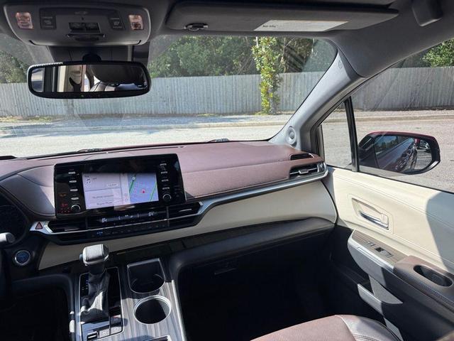Photo of 2022 Ruby Flare Pearl Toyota Sienna
