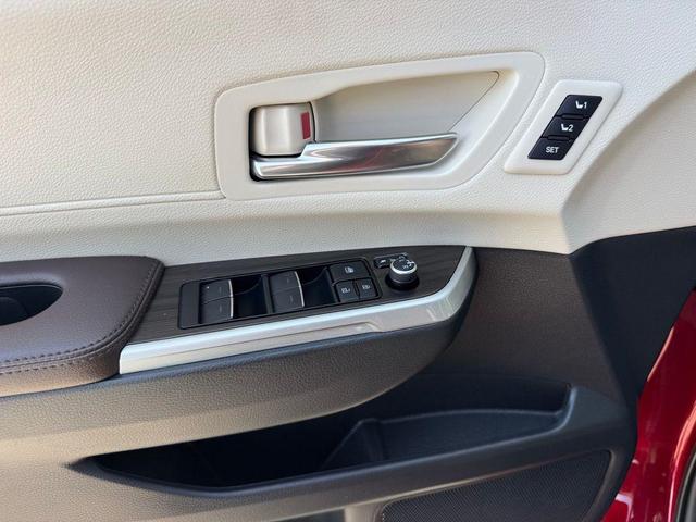Photo of 2022 Ruby Flare Pearl Toyota Sienna