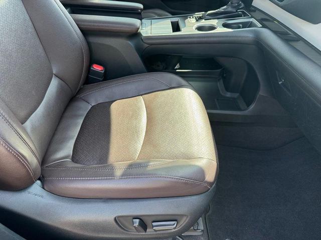 Photo of 2022 Ruby Flare Pearl Toyota Sienna