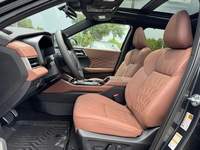 Photo of 2025 Graphite Gray Mitsubishi Outlander