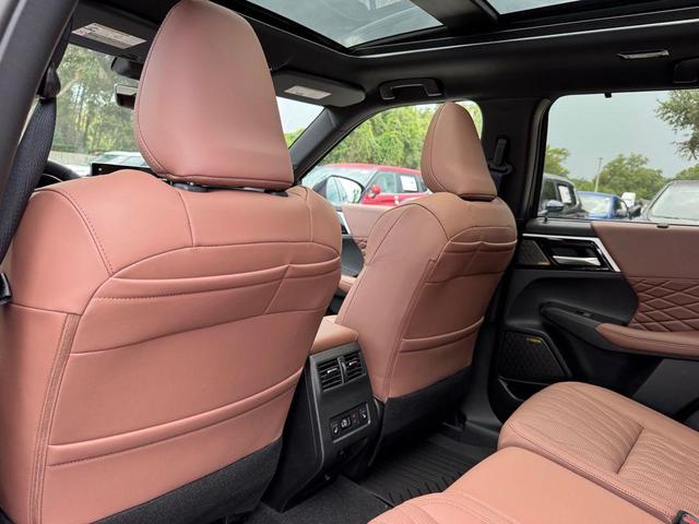 Photo of 2025 Graphite Gray Mitsubishi Outlander