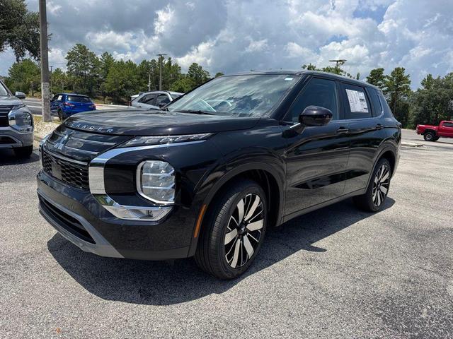 Photo of 2025 Black Mitsubishi Outlander