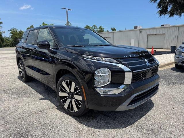 Photo of 2025 Black Mitsubishi Outlander