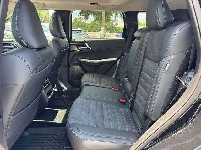 Photo of 2025 Black Mitsubishi Outlander