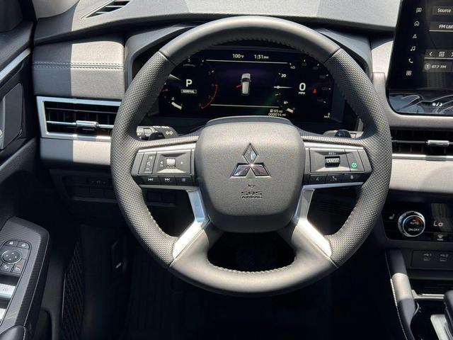 Photo of 2025 Black Mitsubishi Outlander