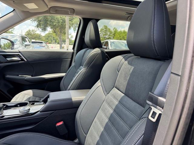 Photo of 2025 Black Mitsubishi Outlander