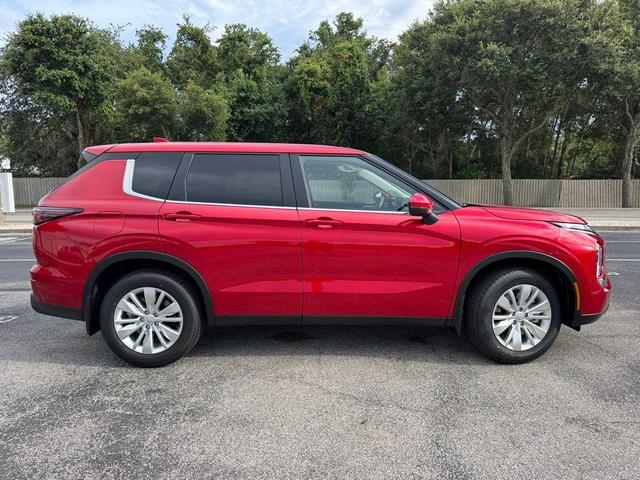 Photo of 2025 Diamond Mitsubishi Outlander