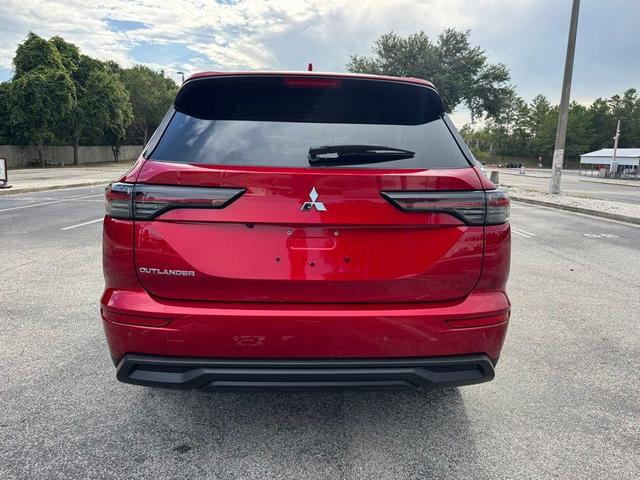 Photo of 2025 Diamond Mitsubishi Outlander