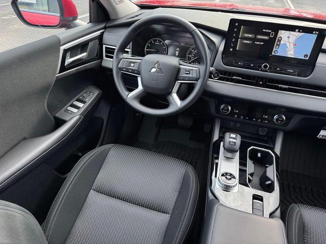Photo of 2025 Diamond Mitsubishi Outlander