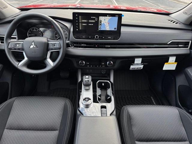 Photo of 2025 Diamond Mitsubishi Outlander
