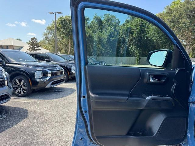 Photo of 2018 Cavalry Blue Toyota Tacoma