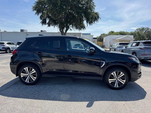 Photo of 2022 Labrador Black Pearl Mitsubishi Outlander Sport