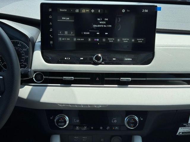 Photo of 2025 Cosmic Blue Mitsubishi Outlander