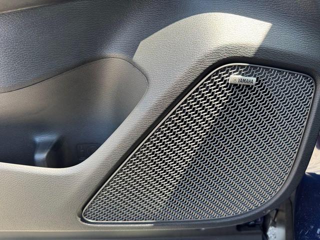 Photo of 2025 Cosmic Blue Mitsubishi Outlander