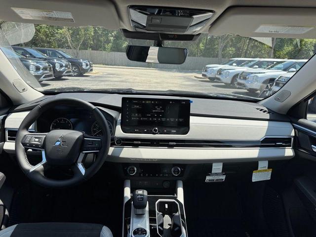 Photo of 2025 Cosmic Blue Mitsubishi Outlander