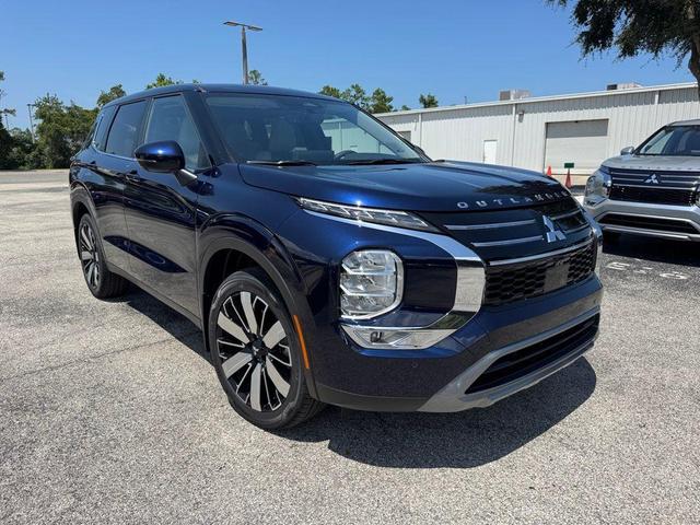 Photo of 2025 Cosmic Blue Mitsubishi Outlander