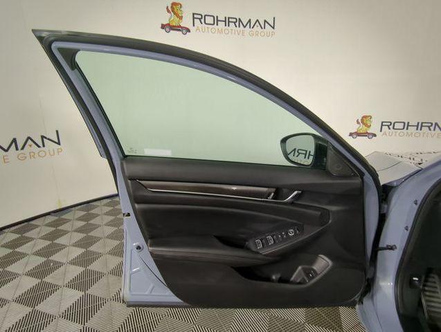 Photo of 2022 Sonic Gray Pearl Honda Accord