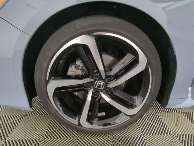 Photo of 2022 Sonic Gray Pearl Honda Accord
