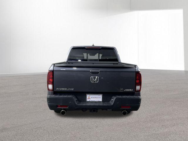 Photo of 2022 Gray Honda Ridgeline