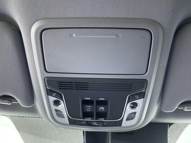 Photo of 2022 Gray Honda Ridgeline