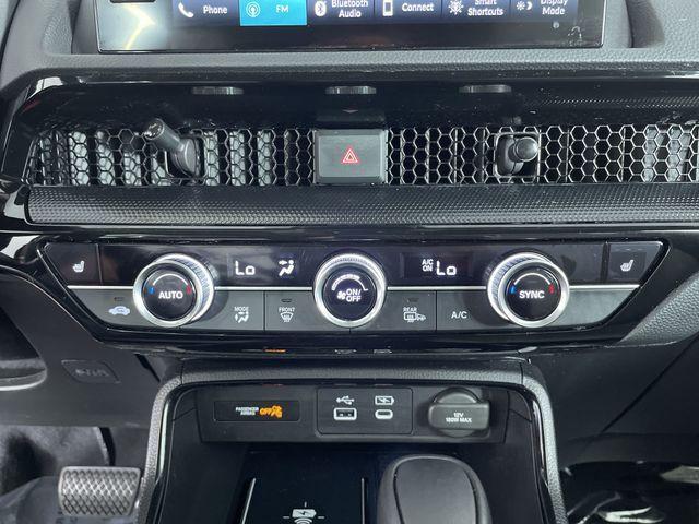 Photo of 2023 Silver Honda CR-V
