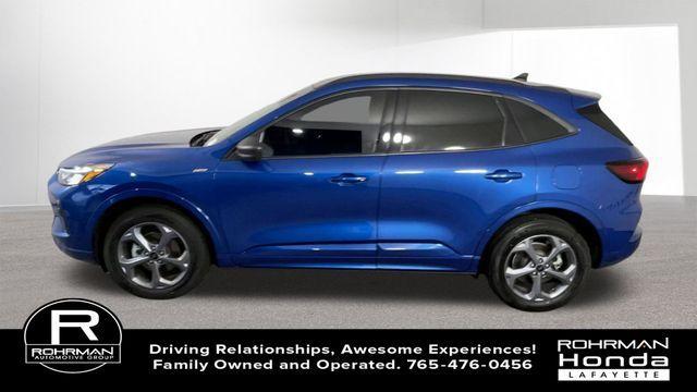 Photo of 2023 Blue Ford Escape