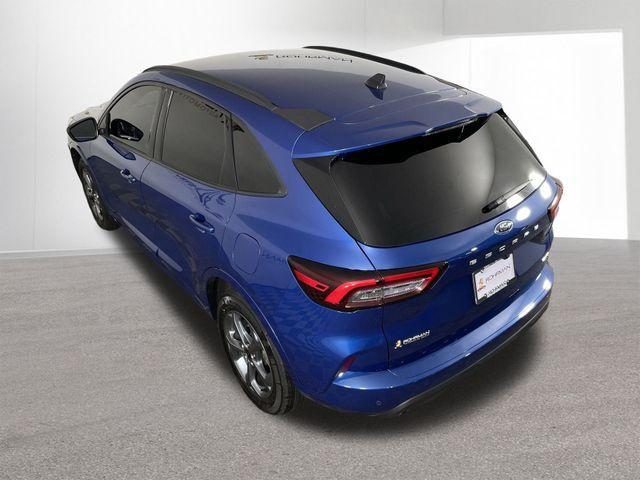 Photo of 2023 Blue Ford Escape